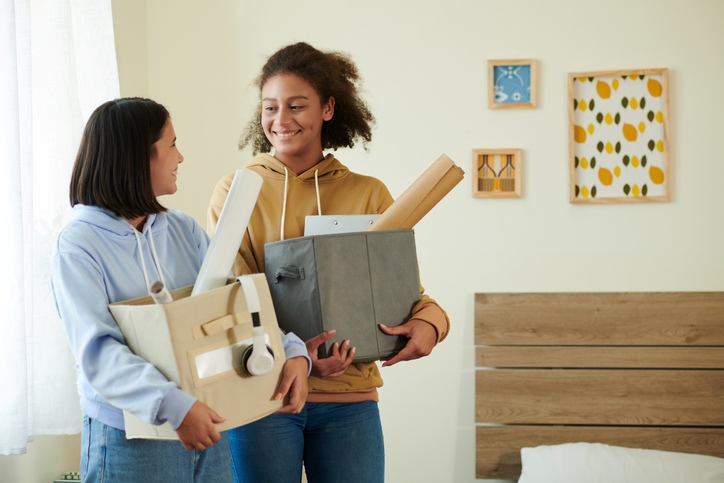 A woman and her daughter move her out of her college apartment.